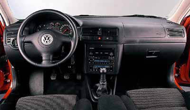 Comparaison: Volkswagen Golf Gti 1.8 Turbo 150 ch / Volkswagen Golf 1.9 TDi 115 ch