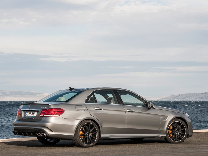 Mercedes E63 AMG 4Matic, up to 585 hp luxury