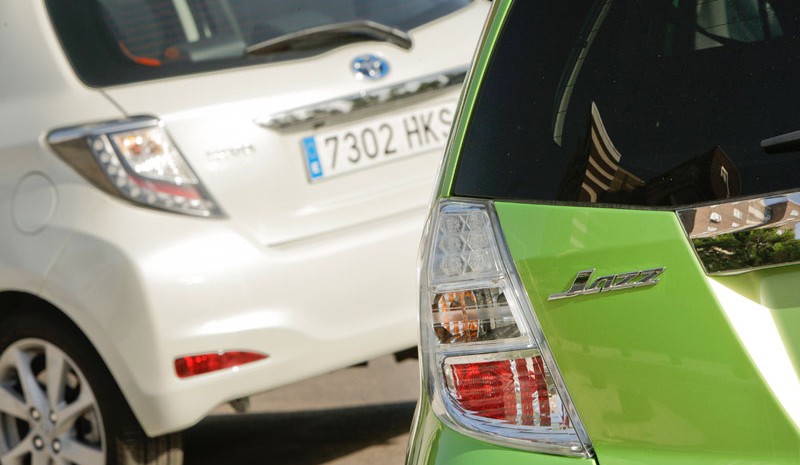 Confronto: Honda Jazz ibrida Toyota Yaris Hybrid vs carne città