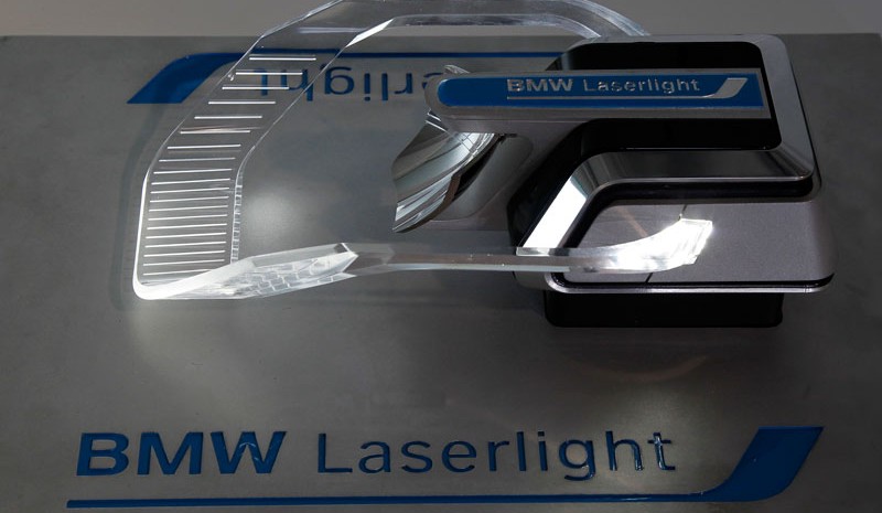 Laser headlights BMW i8 (prototype)
