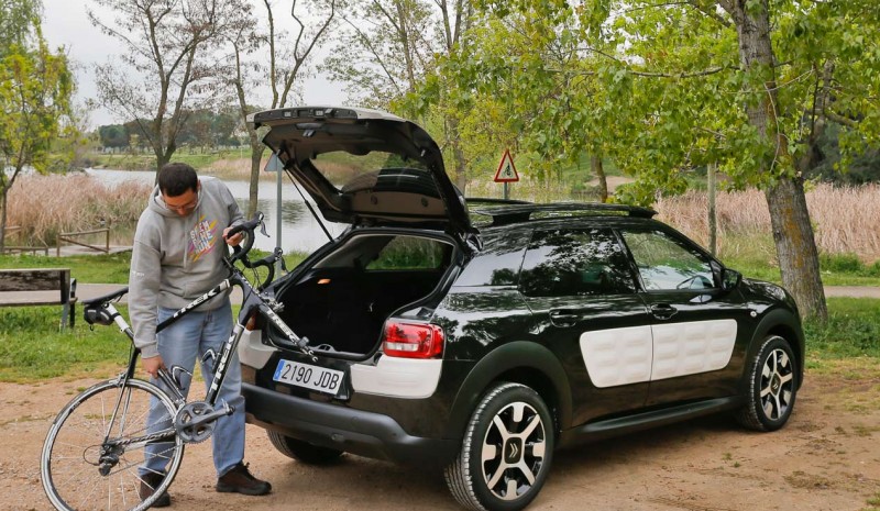 Testi: Citroën C4 Cactus 1,2 Pure Tech 82 hv, kesyttää kaupunki