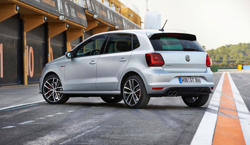 Volkswagen Polo muuttuu 40