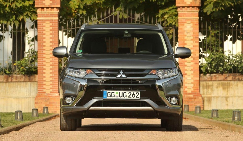The 2016 Mitsubishi Outlander, already on sale in Spain