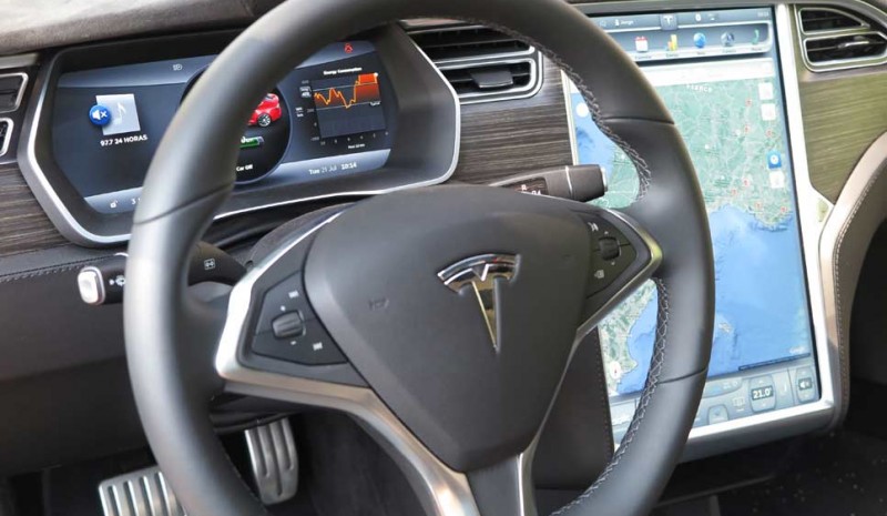 Tesla S P85D interior