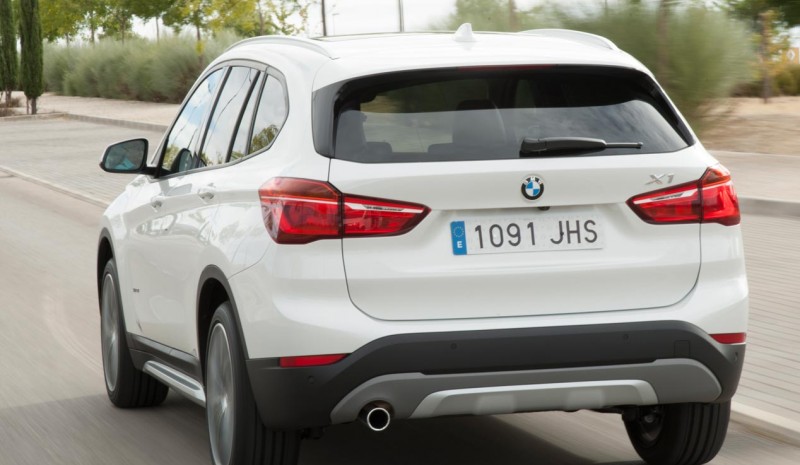 BMW X1 18d, tested front-wheel drive in the small SUV from BMW