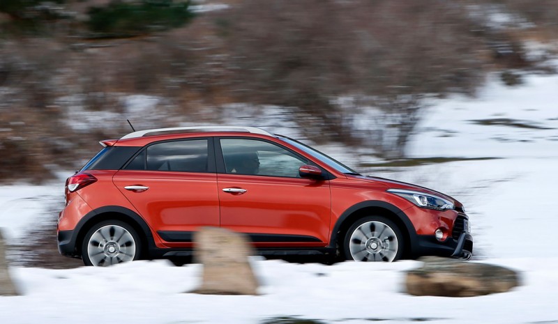 Confronto: Hyundai i20 1.6 CRDi attivo vs Renault Captur 1.5 dCi