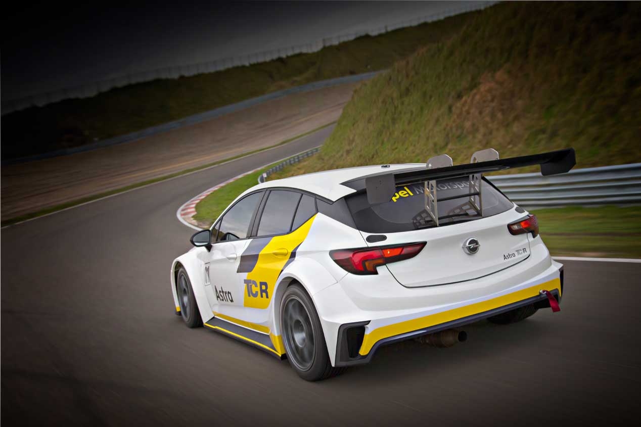 Opel Astra TCR-test