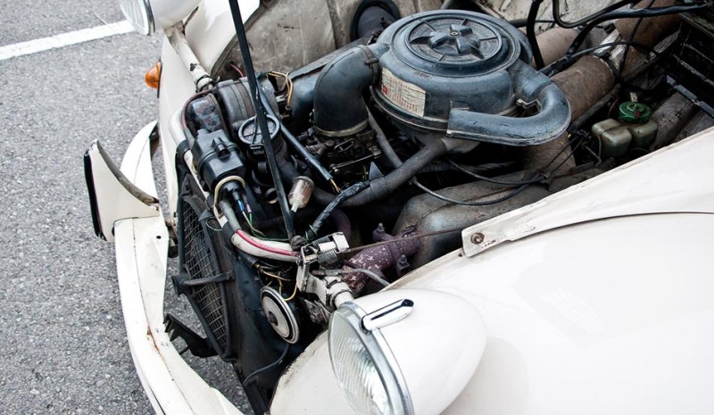 Citroen 2CV: Foto av en klassisk bil evig