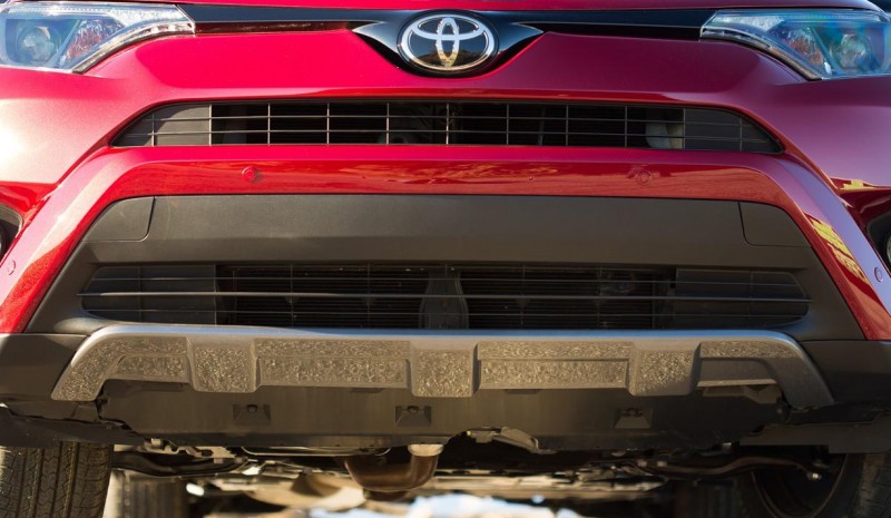 Toyota RAV4 äventyr, med en bild mer Campera