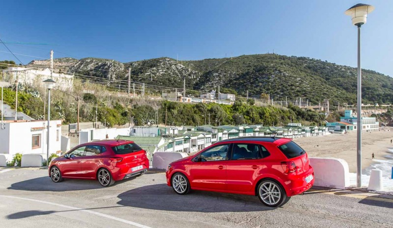 2017 Seat Ibiza og VW Polo, vendt