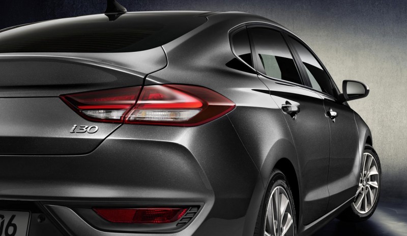 Hyundai i30 Fastback, den tredje kroppen familien