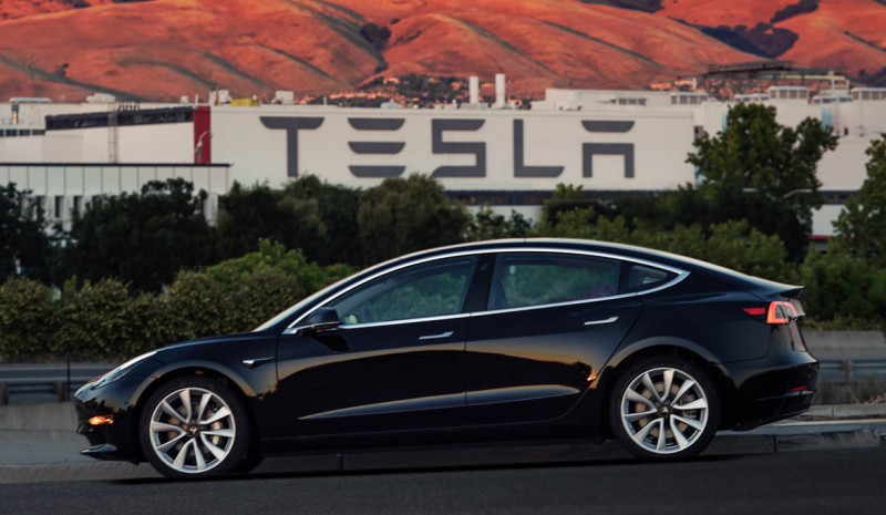 Tesla Model 3, de prijzen en de uitrusting van de nieuwe elektrische auto