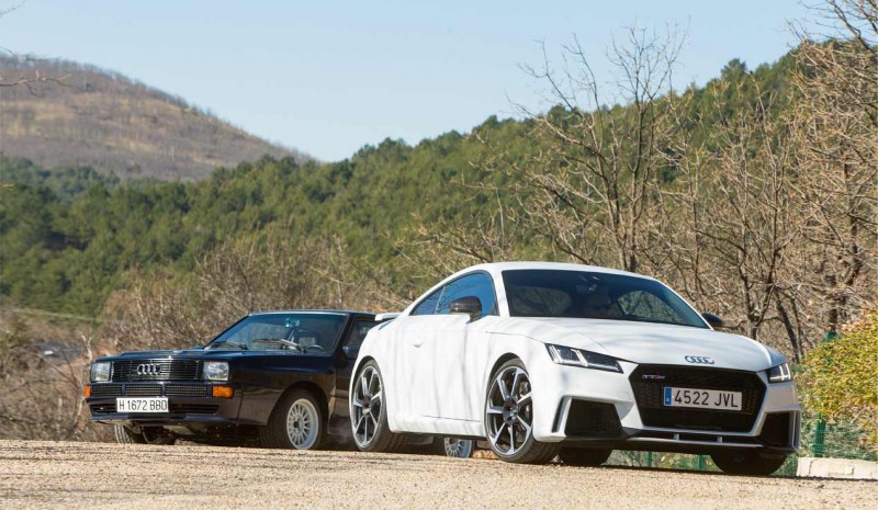 Audi TT RS vs Audi Quattro Sport i billeder