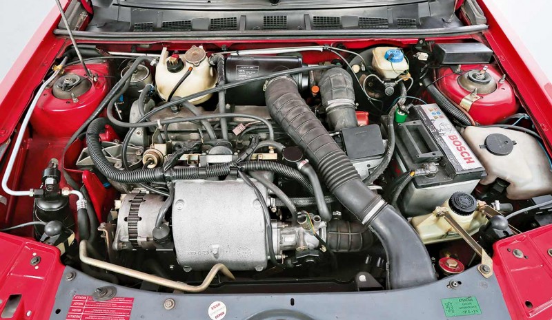 Peugeot 309 GTi: en sport klassisk mytisk (foton)