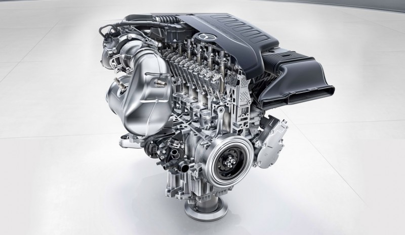 Mercedes Luokka S: uudet bensiinimoottorit 2018