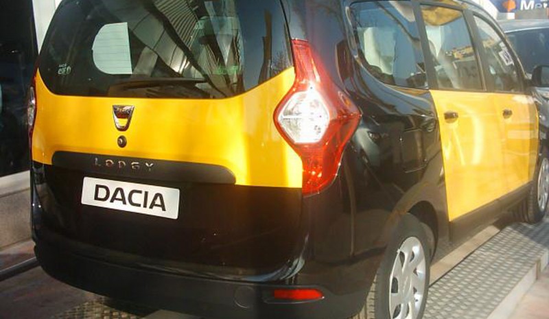 Dacia Lodgy cab