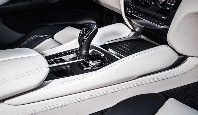 BMW X6 اختبار 2015