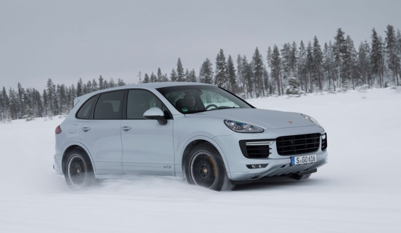 Kontaktperson: Porsche Cayenne GTS, er GTS sport skrevet med