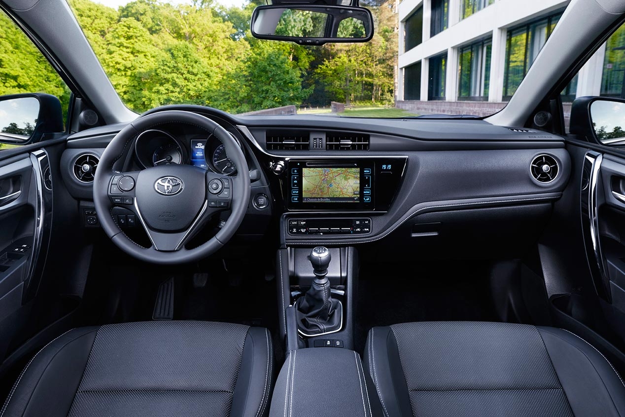 Inredning Toyota Auris 2015