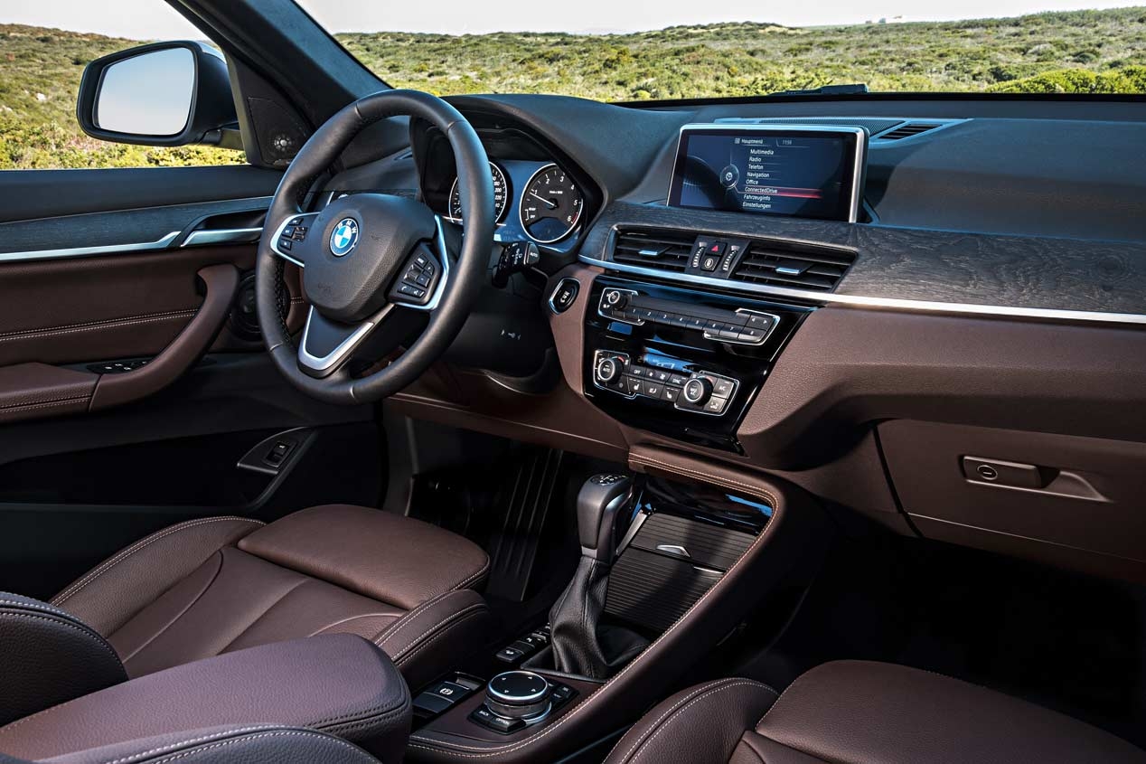 X1 2016 BMW内部