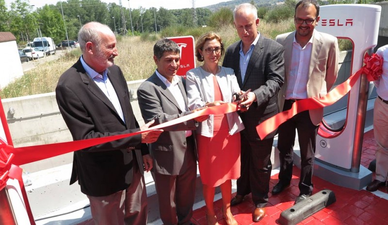 Officiel åbning af den første kompressoren i Gerona Spanien
