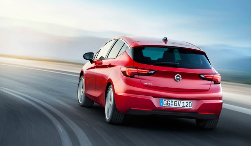 Ensimmäinen testi Opel Astra 2015