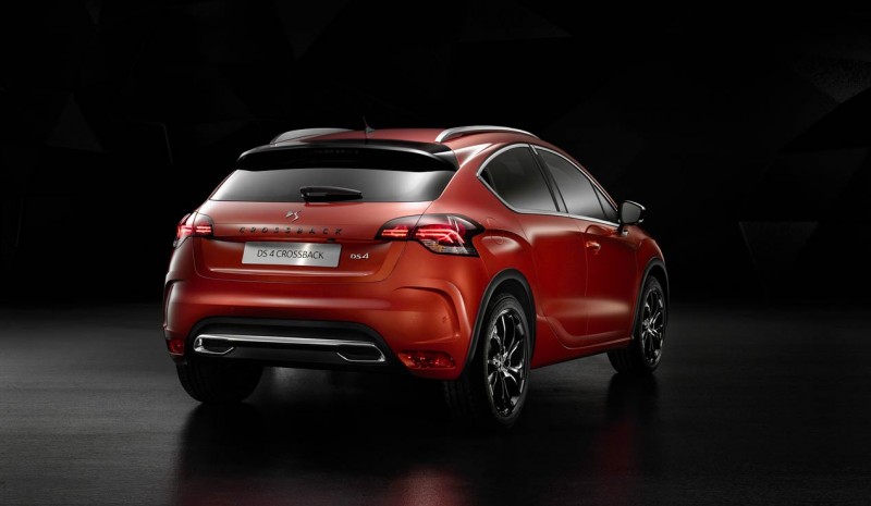 The DS 4 and DS 4 Crossback, now on sale