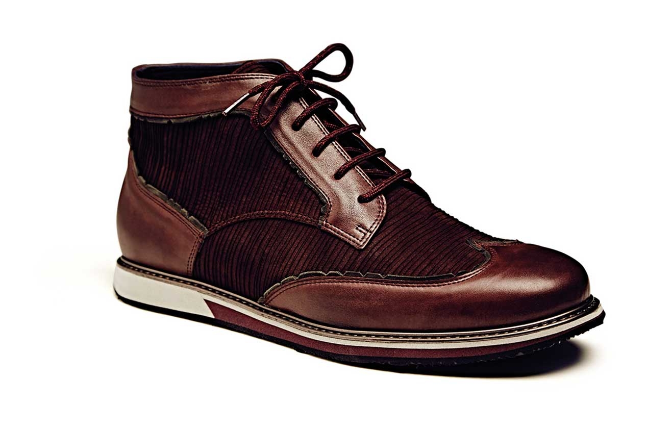 oryginalny prezent: Kolekcja Mini, w tym przypadku, stylowy buty.