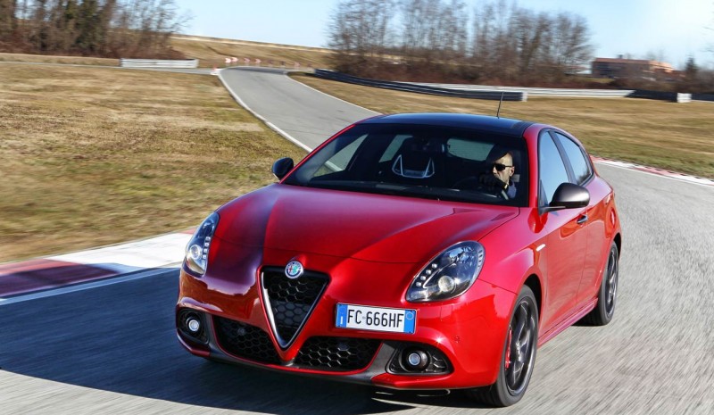 Alfa Romeo Giulietta 2016 Italian kompakti päivitetään