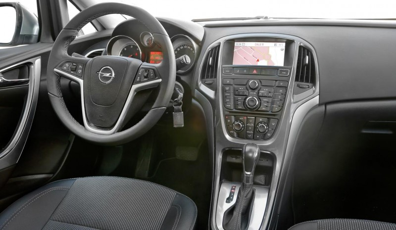 Opel Astra Sports Tourer 1.6 CDTi: ensivaikutelma
