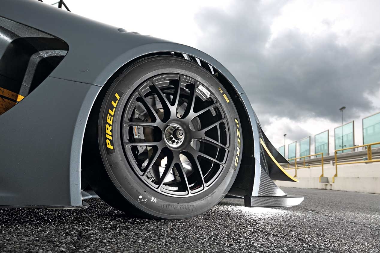 Mercedes-AMG GT test GT3