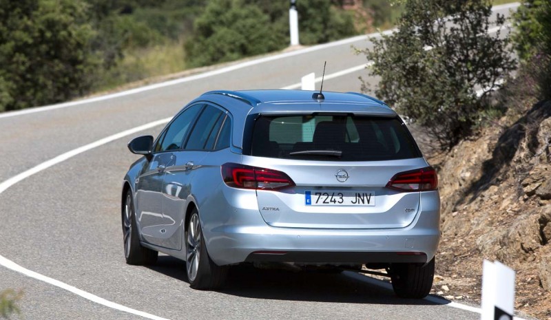 Opel Astra Sports Tourer 1.6 CDTI, test