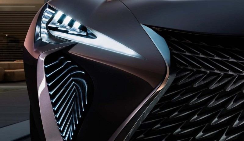 UX Lexus Concept: premiera na Paris Motor Show w