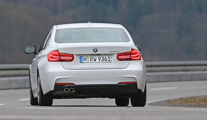 Przetestowaliśmy nowe BMW 330e bardzo specjalna seria 3