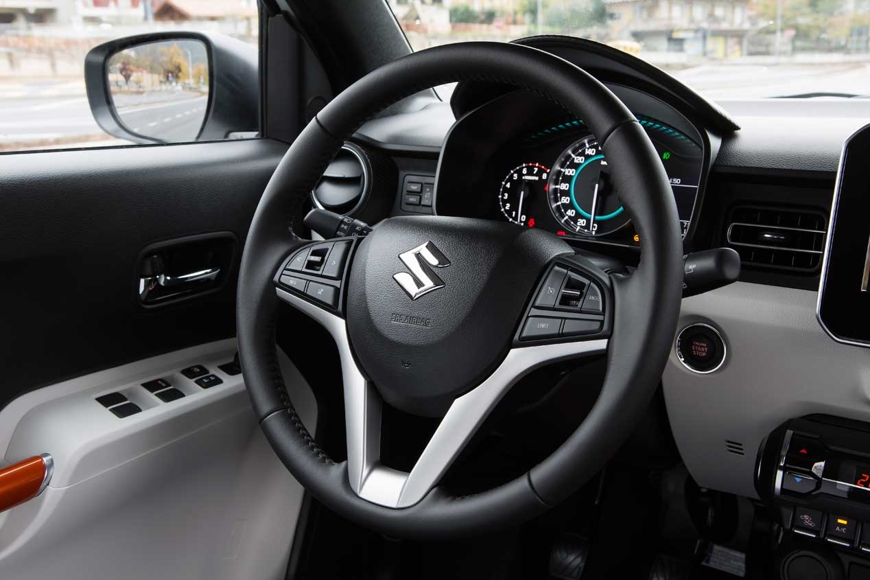 Suzuki Ignis 2017 Interior