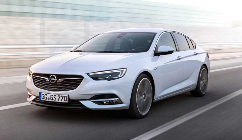 Opel Insignia Grand Sport 2017: ensimmäinen virallinen kuvat