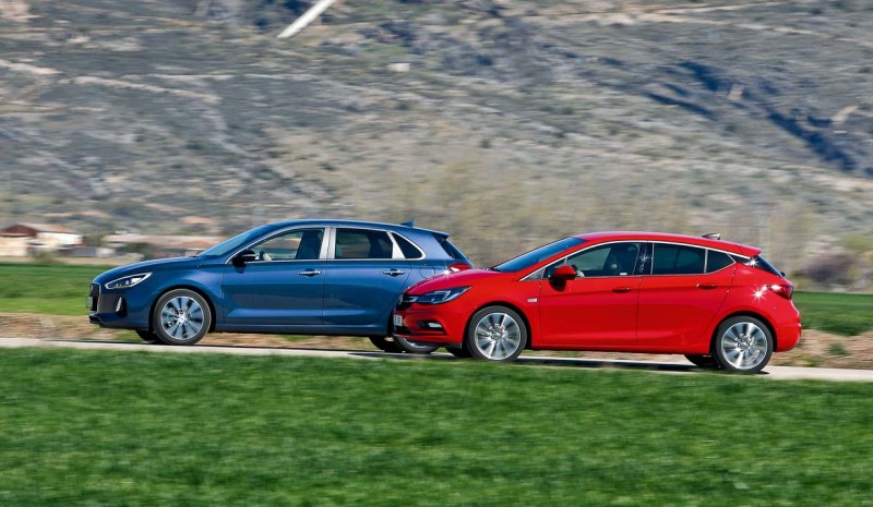 Vertailu: Hyundai i30 1.4 T-GDI vs Opel Astra 1,4 Turbo
