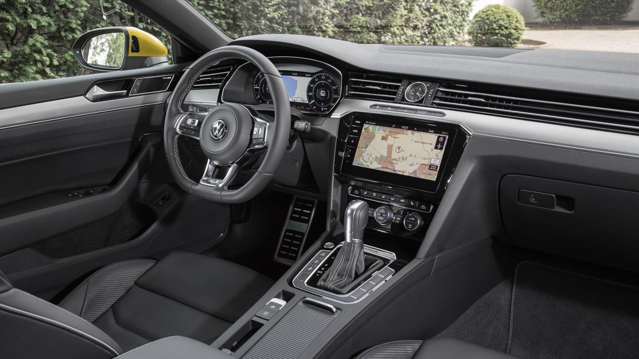 Arteon VW, de hatchback coupe 4-deurs premium dorp